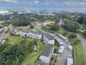 2 Bedroom Apartment / Flat For Sale in The Wolds