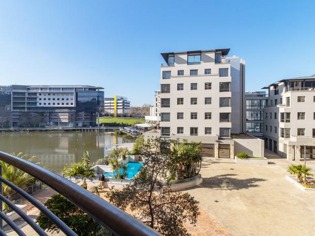2 Bedroom Apartment / Flat For Sale in Tyger Waterfront