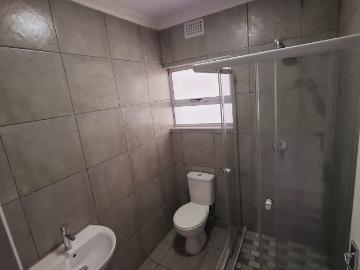 2 Bedroom Apartment / Flat For Sale in Umhlatuzana