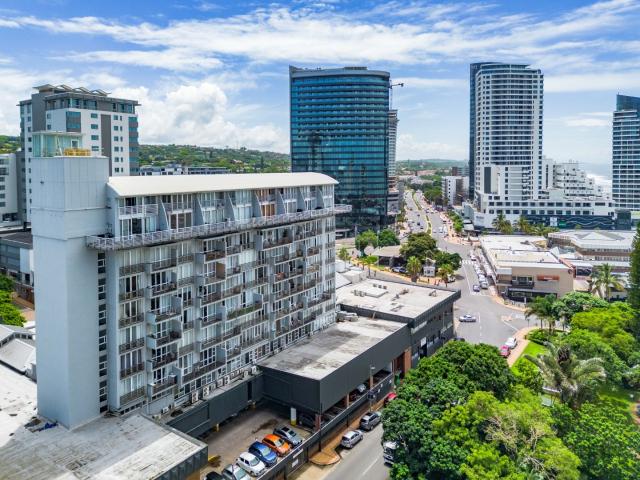 2 Bedroom Apartment / Flat For Sale in Umhlanga Central
