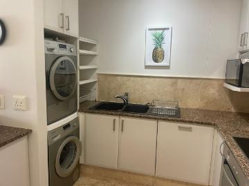2 Bedroom Apartment / Flat For Sale in Umhlanga Central