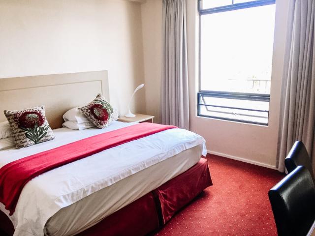 2 Bedroom Apartment / Flat For Sale in Umhlanga Central