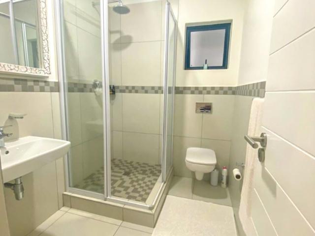 2 Bedroom Apartment / Flat For Sale in Umhlanga Ridge