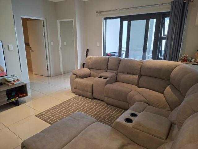 2 Bedroom Apartment / Flat For Sale in Umhlanga Ridge