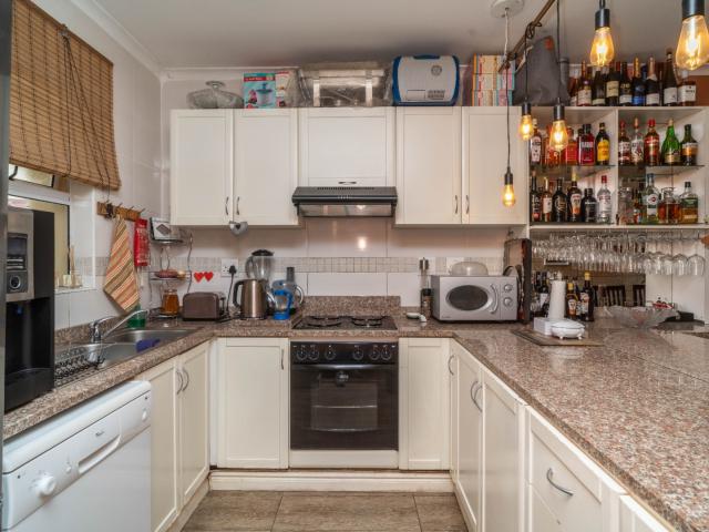 2 Bedroom Apartment / Flat For Sale in Umhlanga Ridge
