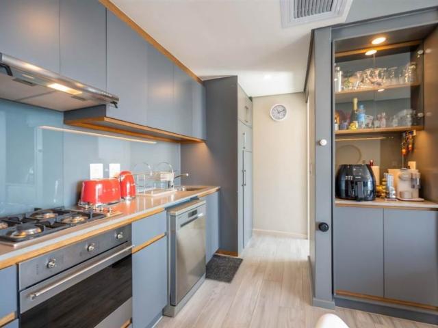 2 Bedroom Apartment / Flat For Sale in Umhlanga Ridge