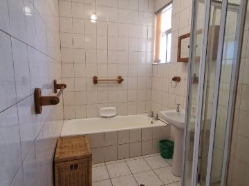 2 Bedroom Apartment / Flat For Sale in Uvongo Beach