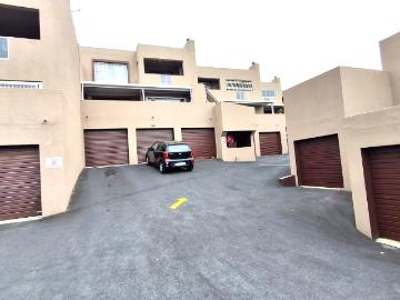 2 Bedroom Apartment / Flat For Sale in Uvongo