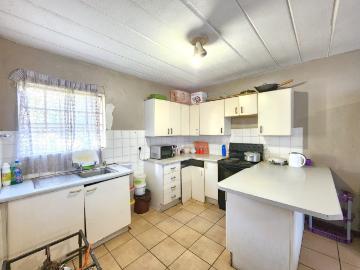 2 Bedroom Apartment / Flat For Sale in Vorna Valley