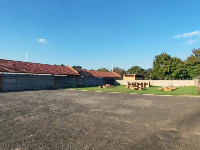 2 Bedroom Apartment / Flat For Sale in Vanderbijlpark CW 3