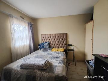 2 Bedroom Apartment / Flat For Sale in Vanderbijlpark CW 3