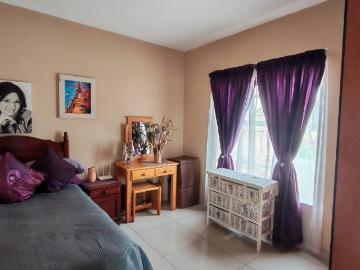 2 Bedroom Apartment / Flat For Sale in Vanderbijlpark SE 2