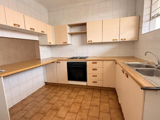 2 Bedroom Apartment / Flat For Sale in Verwoerdpark