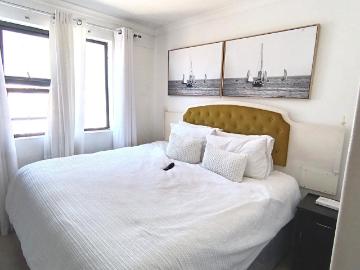 2 Bedroom Apartment / Flat For Sale in Zonnebloem