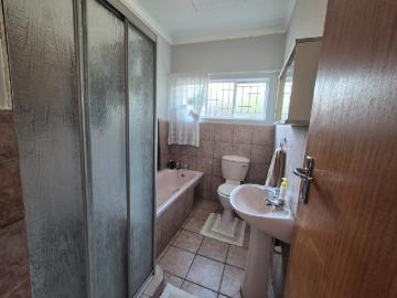 2 Bedroom Apartment / Flat To Rent in Thabazimbi