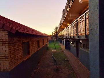 2 Bedroom Apartment / Flat To Rent in The Orchards