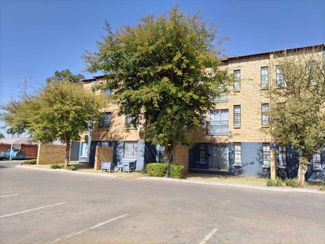 2 Bedroom Apartment / Flat to Rent in The Orchards