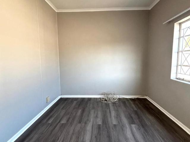 2 Bedroom Apartment / Flat To Rent in Top Town