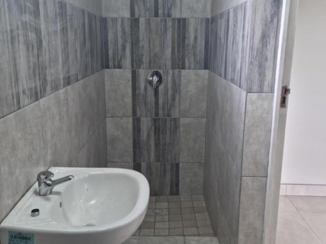 2 Bedroom Apartment / Flat To Rent in Trenance Park