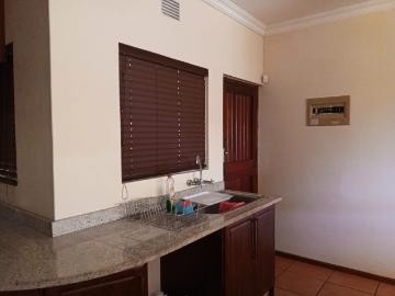 2 Bedroom Apartment / Flat To Rent in Umtentweni