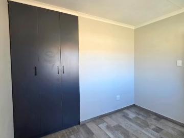 2 Bedroom Apartment / Flat To Rent in Vaalpark