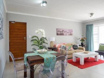 2 Bedroom Apartment / Flat to Rent in Vorna Valley