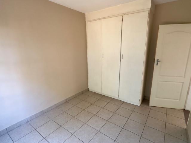 2 Bedroom Apartment / Flat To Rent in Wapadrand