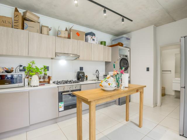 2 Bedroom Apartment / Flat To Rent in Waverley