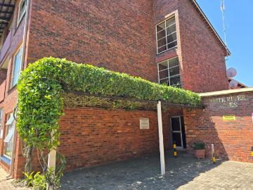 2 Bedroom Apartment / Flat To Rent in White River Central