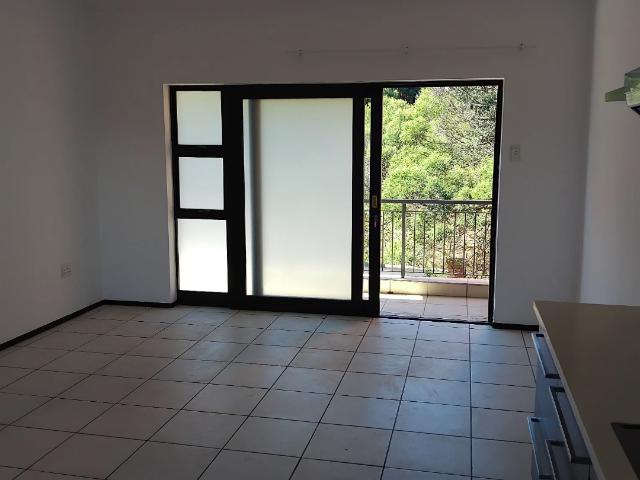 2 Bedroom Apartment / Flat To Rent in Winchester Hills