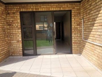 2 Bedroom Apartment / Flat To Rent in Witfield