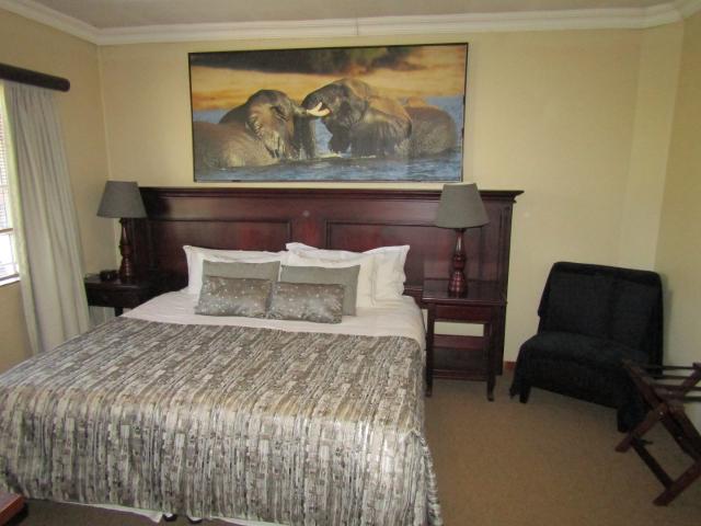 2 Bedroom Apartment / Flat To Rent in Zwartkop