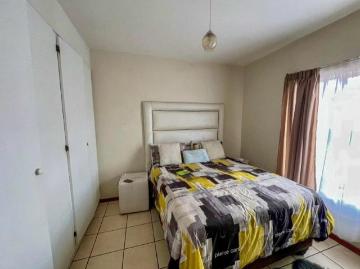 2 Bedroom Apartment / Flat To Rent in Aerorand