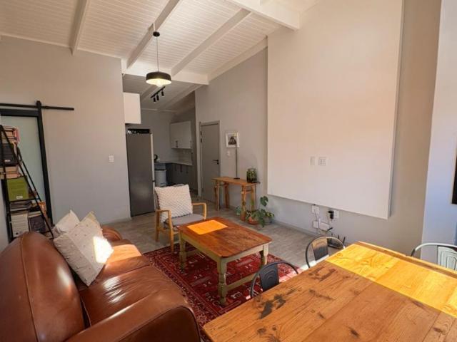 2 Bedroom Apartment / Flat To Rent in Alphen Park