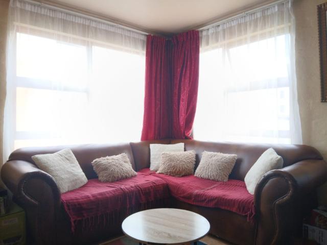 2 Bedroom Apartment / Flat To Rent in Amalinda