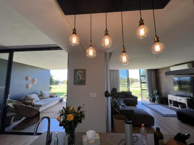 2 Bedroom Apartment / Flat To Rent in Ascend to Midstream