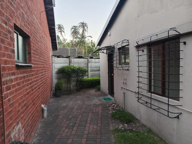 2 Bedroom Apartment / Flat To Rent in Arboretum