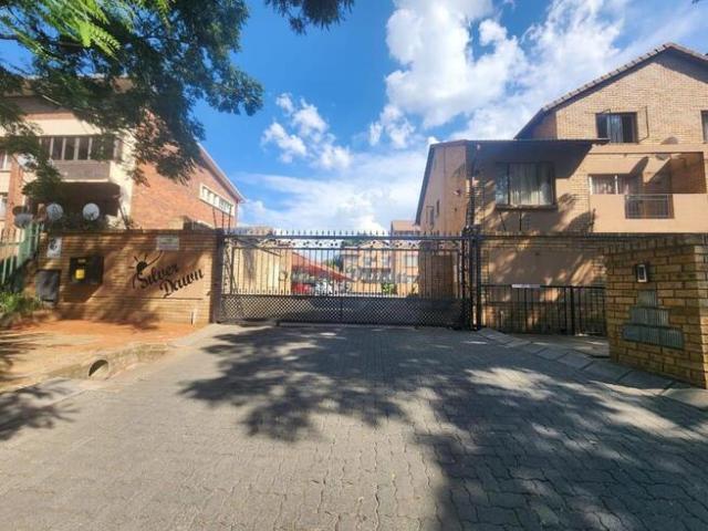 2 Bedroom Apartment / Flat to Rent in Benoni Central
