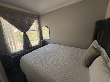 2 Bedroom Apartment / Flat To Rent in Bedford Gardens