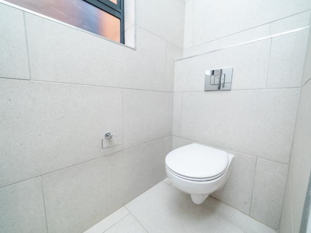 2 Bedroom Apartment / Flat To Rent in Bedfordview