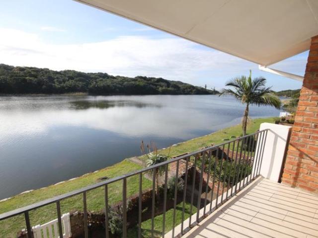 2 Bedroom Apartment / Flat to Rent in Bonza Bay