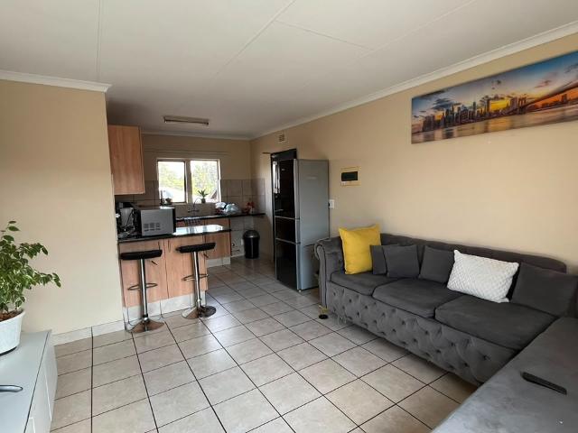 2 Bedroom Apartment / Flat To Rent in Boardwalk