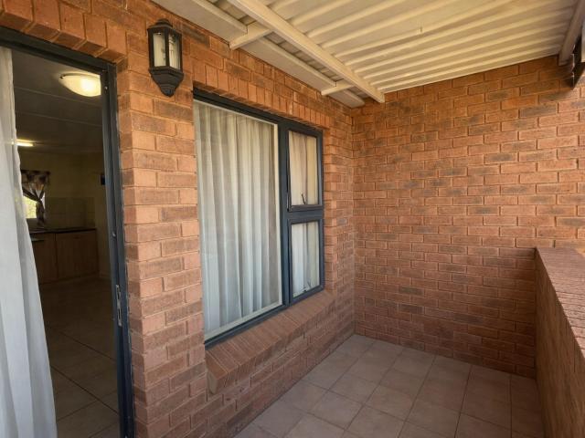 2 Bedroom Apartment / Flat To Rent in Boardwalk