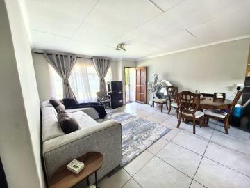 2 Bedroom Apartment / Flat To Rent in Boksburg West
