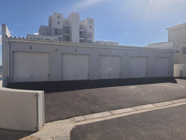 2 Bedroom Apartment / Flat To Rent in Bloubergrant