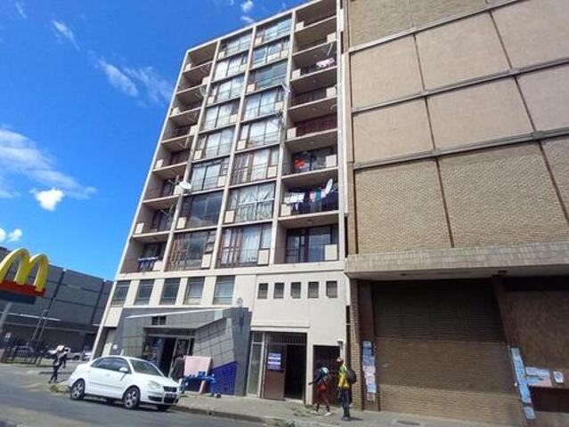 2 Bedroom Apartment / Flat to Rent in Bloemfontein Central