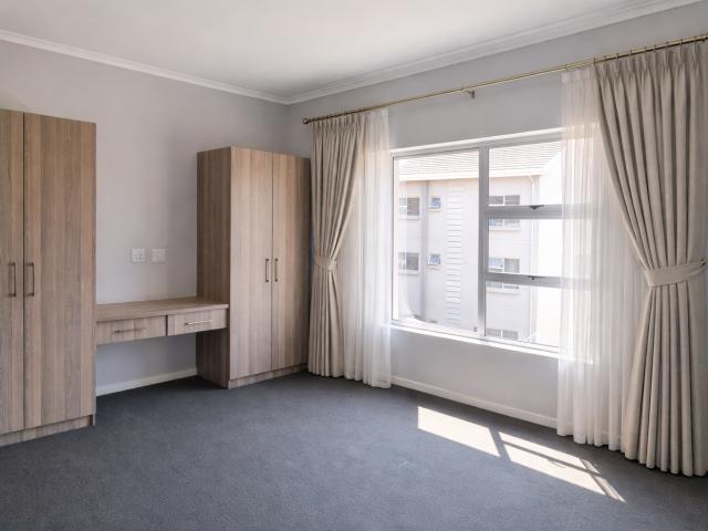 2 Bedroom Apartment / Flat To Rent in Blue Hills AH