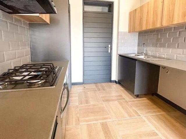 2 Bedroom Apartment / Flat to Rent in Blue Hills Ah