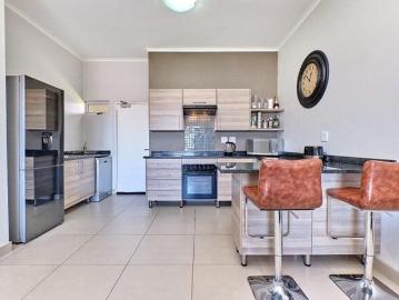 Crowthorne, City of Ekurhuleni Metropolitan Municipality, Gauteng, South Africa