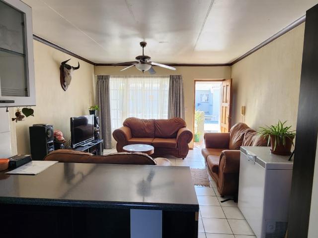 2 Bedroom Apartment / Flat To Rent in Brackenhurst